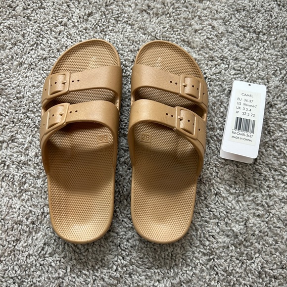 Freedom Moses Slides - Picture 2 of 3